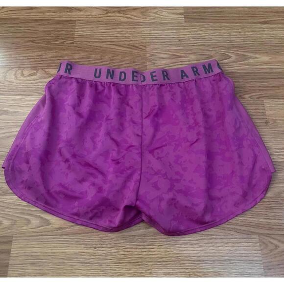 Under Armour Shorts Size Medium - Picture 5 of 5